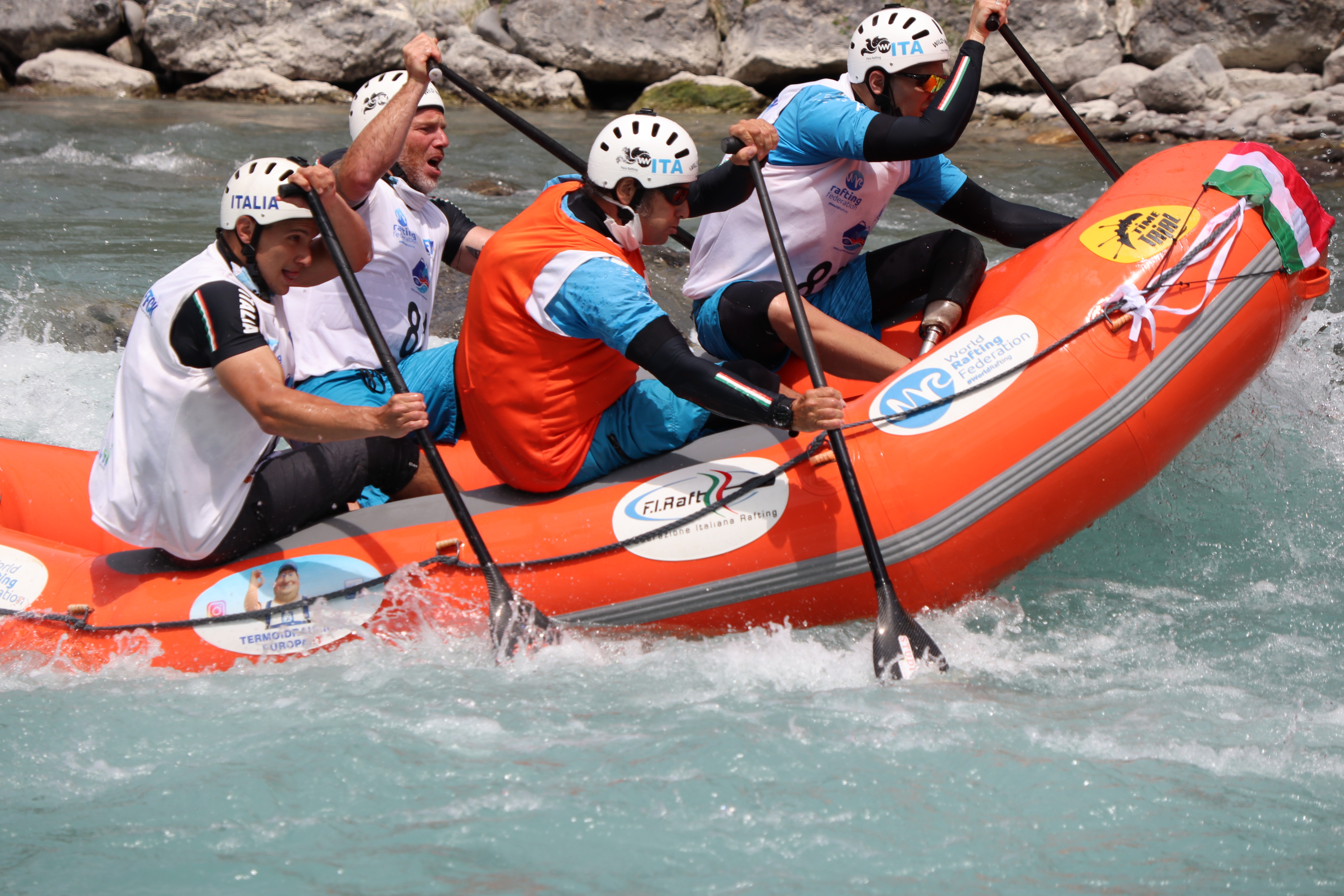 20220606 pararafting azione