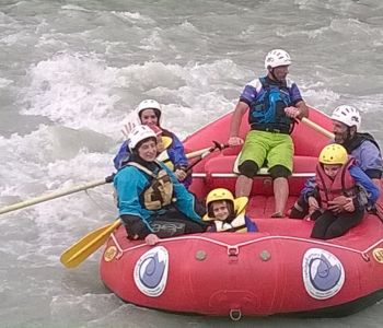 Bimbi in raft giugno 2017