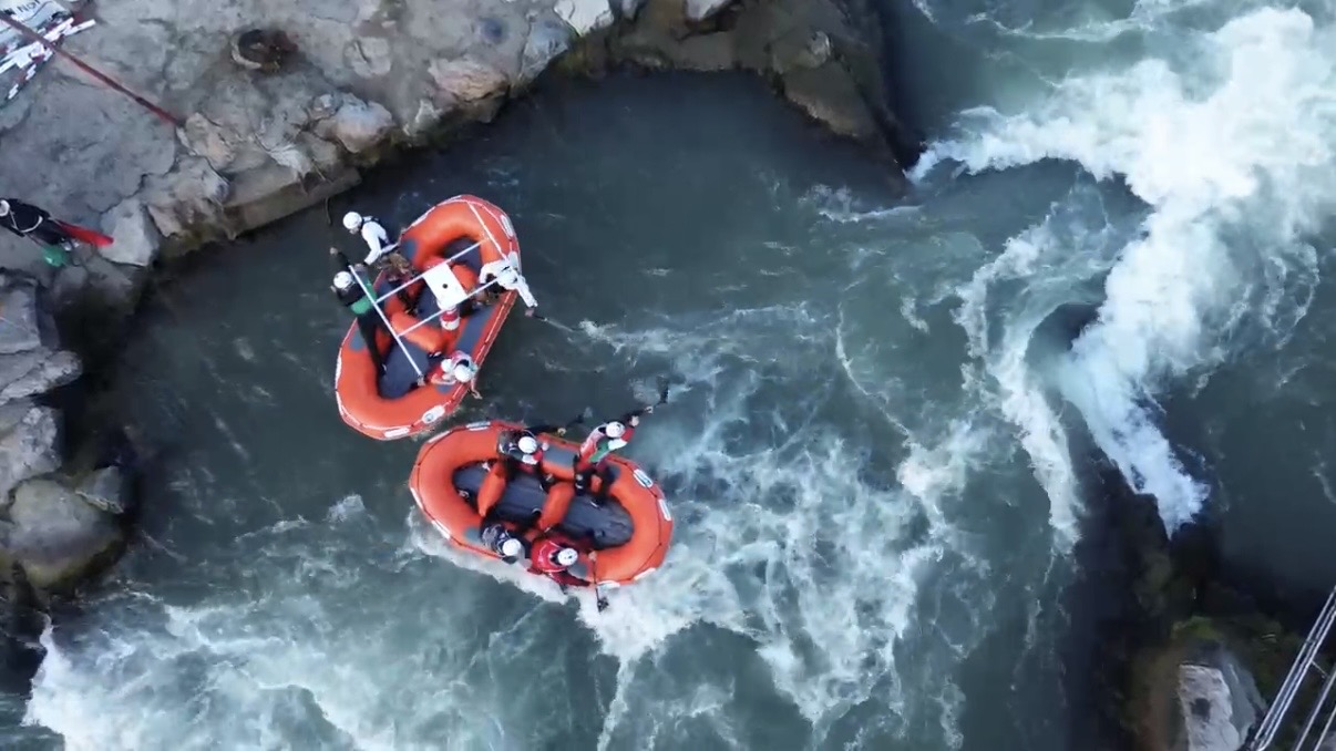 Grande spettacolo a Ivrea: il campionato italiano di rafting tra Slalom e RX